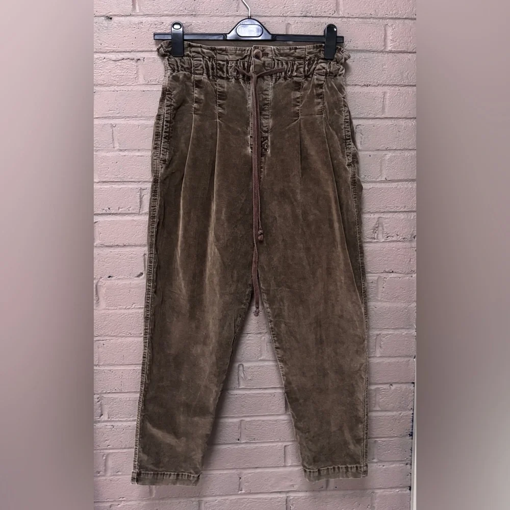 Free People HR paper bag olive green corduroys S